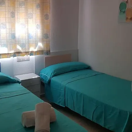 Flat With Pool 500m From The Beach